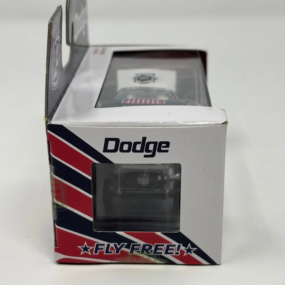 M2 Machines 1971 Dodge Challenger Funny Car Fly Free 1:64 Diecast 32600 WMTS20
